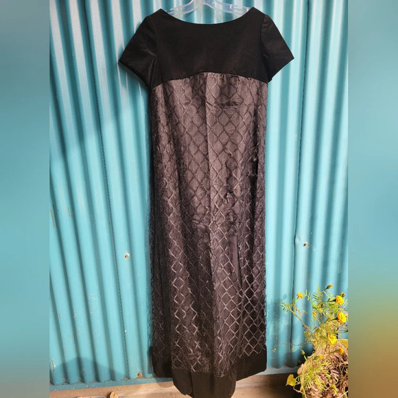 Vintage Emma Domb California  Black Velvet Black Lace Evening Gown Short Sleeves - Picture 3 of 11